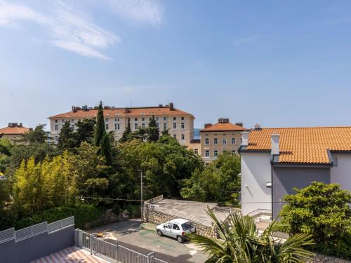 Apartment Moderne Wohnung in Crikvenica mit schöner Terrasse by Interhome