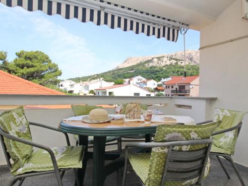 Apartment Appartement in Baška mit Eigenem Balkon by Interhome