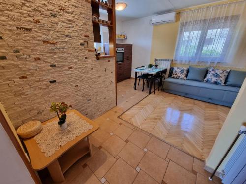 Apartment mit Terrasse by Interhome