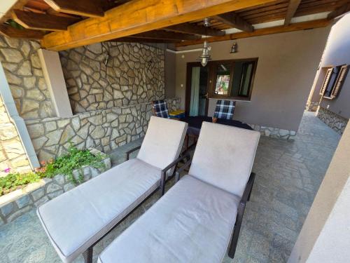 Apartment Studio-Apartment mit Terrasse by Interhome