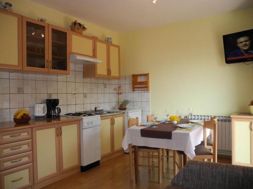 Apartment Wohnung in Dramalj- mit Balkon und Meerblick by Interhome