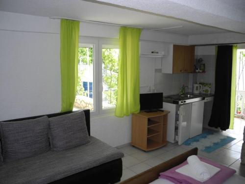 Apartment Studio-Appartement 70m vom Strand entfernt by Interhome