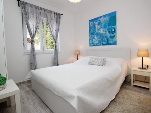 Apartment Fantov by Interhome