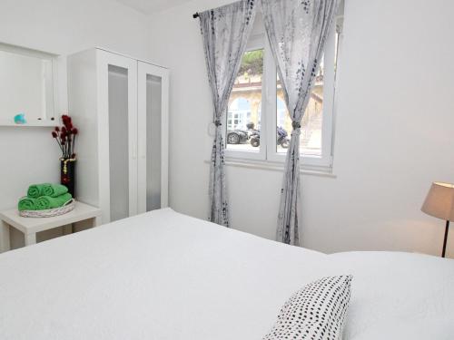 Apartment Fantov by Interhome