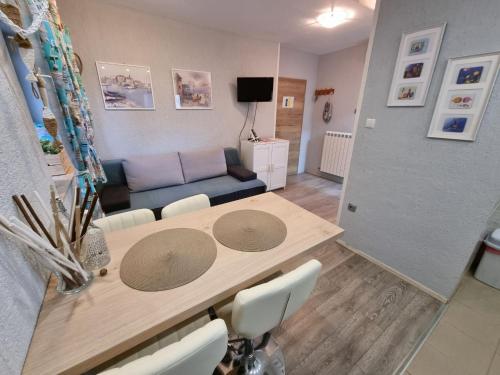 Apartment Wohnung in Crikvenica mit privatem Parkplatz by Interhome