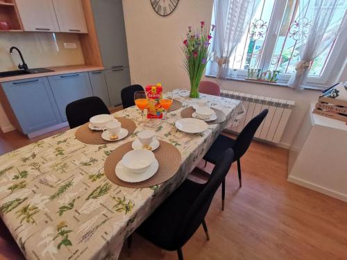 Apartment Wohnung für 4 Pers- mit Terrasse by Interhome