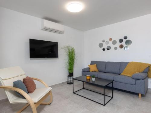 Apartment Modernes Apartment in Crikvenica mit Gemeinschaftspool by Interhome