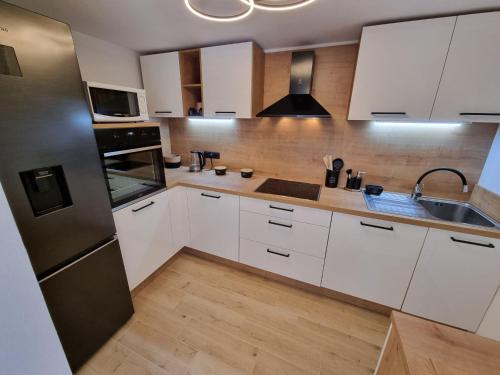 Apartment Bruno mit Blick auf das Wasser by Interhome