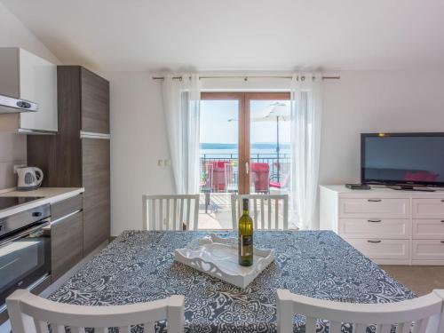 Apartment Wohnung mit Panoramablick aufs Meer by Interhome