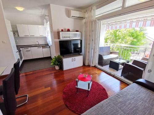 Apartment Wohnung für 4 Personen- 50m vom Strand entfernt by Interhome