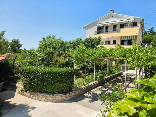 Apartment Wohnung für 6 Personen- 150m vom Strand entfernt by Interhome
