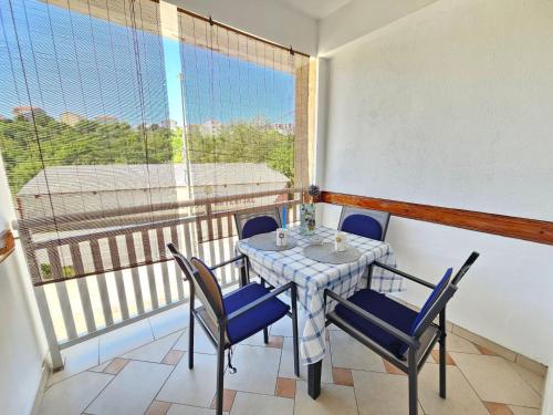 Apartment Wohnung Signet mit privatem Balkon by Interhome