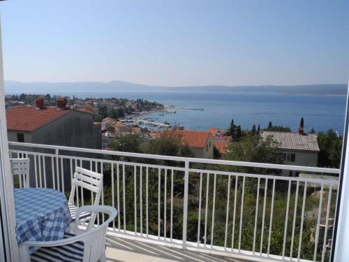 Apartment Wohnung in Selce für 6 Personen mit Meerblick by Interhome
