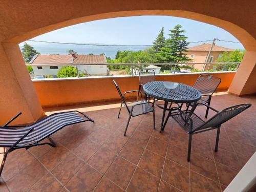Apartment Wohnung für max- 5 Personen mit Terrasse by Interhome