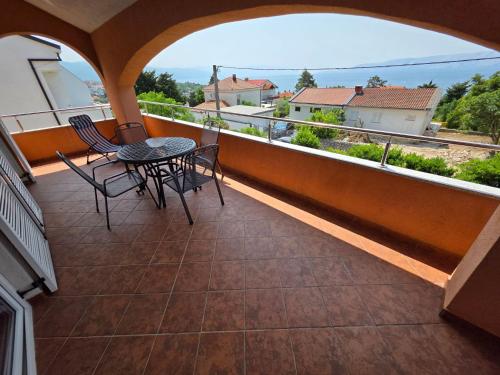 Apartment Wohnung für max- 5 Personen mit Terrasse by Interhome
