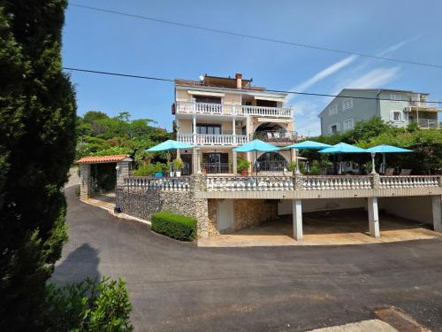 Apartment Wohnung mit Meerblick- 200m vom Strand entfernt by Interhome