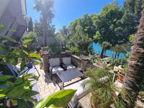 Apartment Wohnung in toller Lage- 10m vom Strand entfernt by Interhome