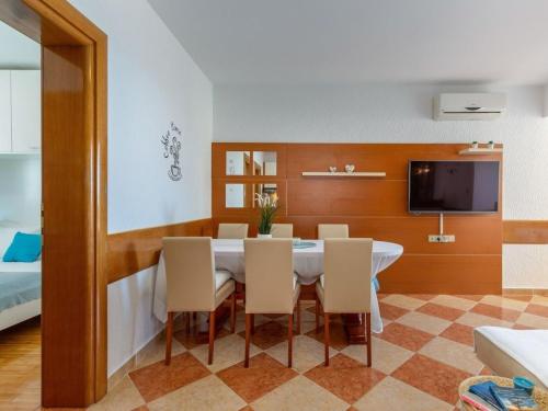 Apartment Wohnung mit schöner Terrasse by Interhome
