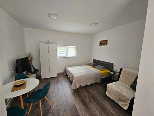 Apartment Studio-Apartment für 2 Personen mit Terrasse by Interhome