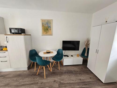 Apartment Studio-Apartment für 2 Personen mit Terrasse by Interhome