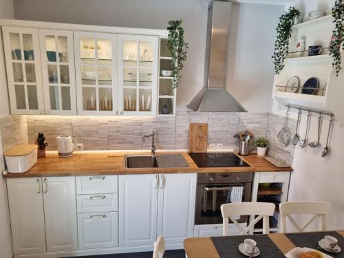 Apartment Wohnung mit Terrasse und Grill in Strandnähe by Interhome