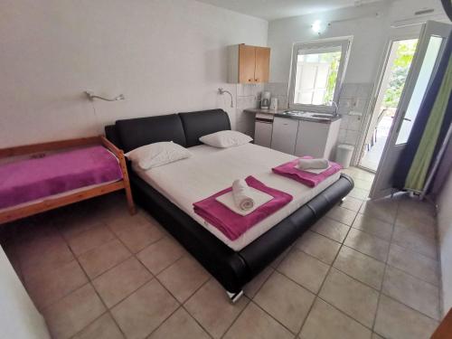 Apartment Appartement- Studio für 2 Personen- 70m vom Strand entfernt by Interhome