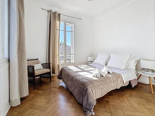 Large 2 bedroom apartment, Close to Promenade des Anglais