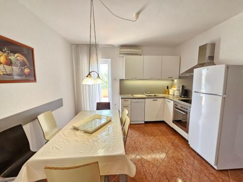 Apartment Wohnung für max- 8 Personen by Interhome