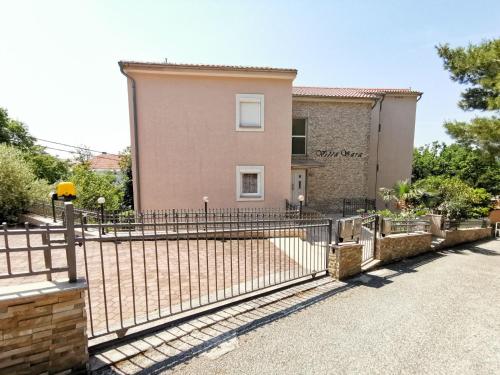 Apartment Wohnung mit Meerblick- 50m vom Strand entfernt by Interhome