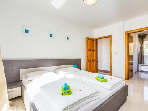 Holiday Home Haus in Dramalj mit gemeinschaftlichem Pool by Interhome