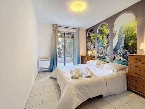 One bedroom apartment with terrace , Port de Nice , ideal location