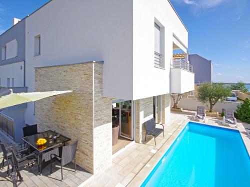 Apartment Apartment 4 Laura by Interhome
