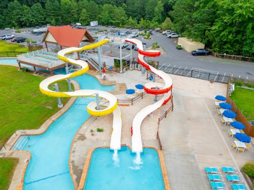 an aerial view of a water park with a water slide at Sun Outdoors Frontier Town in Berlin