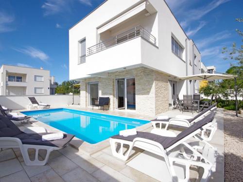 Apartment Apartment 3 Laura by Interhome