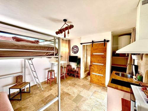 studio centre de Hyeres ( 4 personnes )