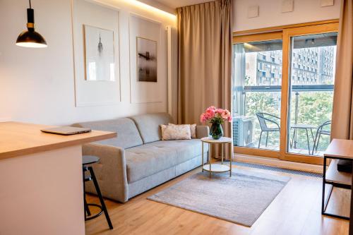 Royal Patronus MENNICA RESIDENCE - business district