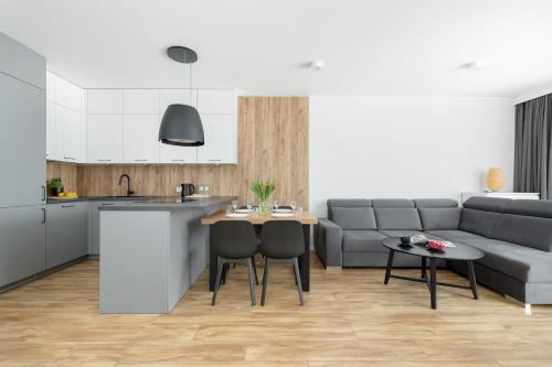 Szczecin Elegance Apartment by BookingHost