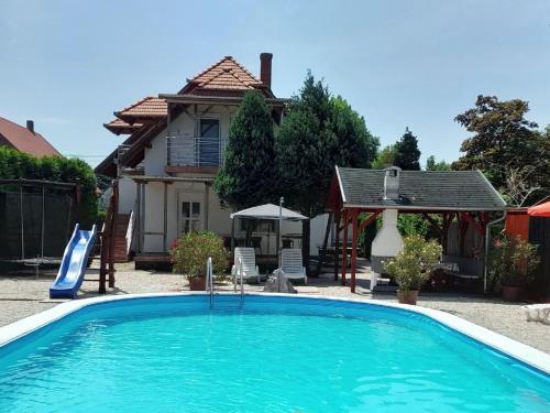 Apartment am See by Interhome