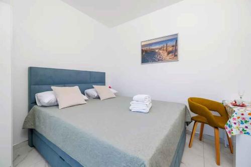 Studio with A - C in Crikvenica 55031
