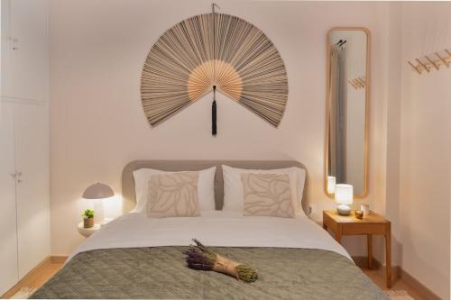 Stylish Modern apartment, 10' from the center!