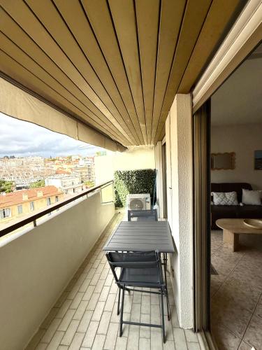 T2 avec terrasse, Gare Cannes & Croisette à pied photo 19