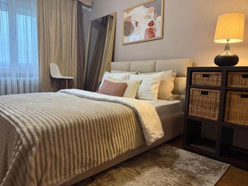 1-Bedroom Apartment in the Heart of the City near Shopping Center UNIC