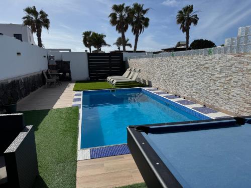 VILLA ToNY