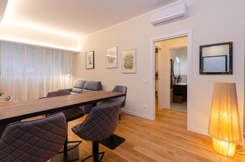 Costanza Home, Moderno ed Elegante nel Cuore della Città di Milano, Nuova Metro Blu, comodo per Duomo, San Siro e Rho Fiera Milano