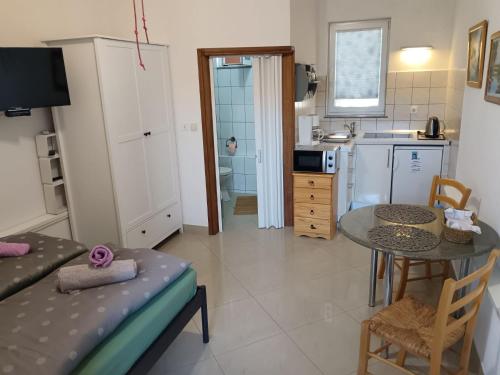 Apartment Budget-Studio für zwei Personen by Interhome