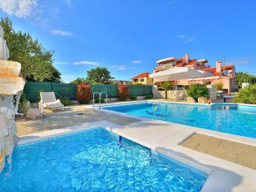 Apartment Villa Dalmatina mit Pool für 4-1 Personen by Interhome