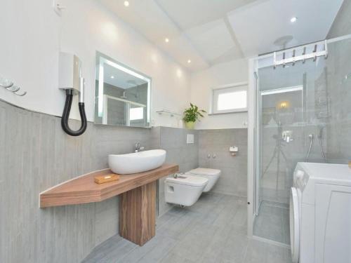 Apartment Villa Dalmatina mit Pool für 4-1 Personen by Interhome