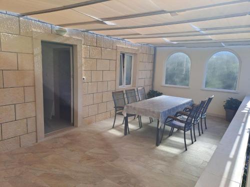 Apartment Apartment Mate 1 am Strand by Interhome