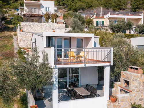 Holiday Home Mirabilis - Privates Strandhaus by Interhome