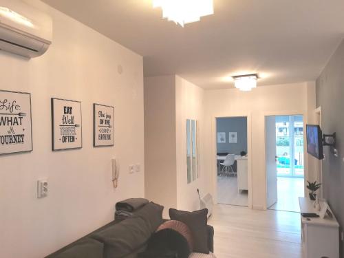Apartment Wohnung mit Terrasse by Interhome